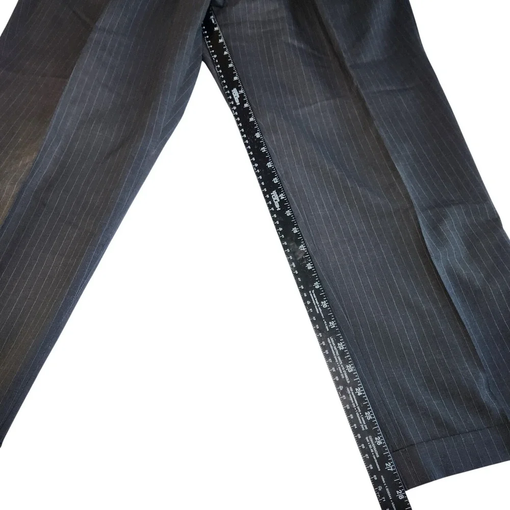 JOS A BANK 2 PC Wool Suit Mens 46R 41R 42 x 28 Gray Chalk Striped Pleated Cuffed